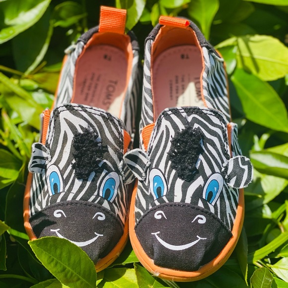 Toddler Zebra Toms - Picture 2 of 9
